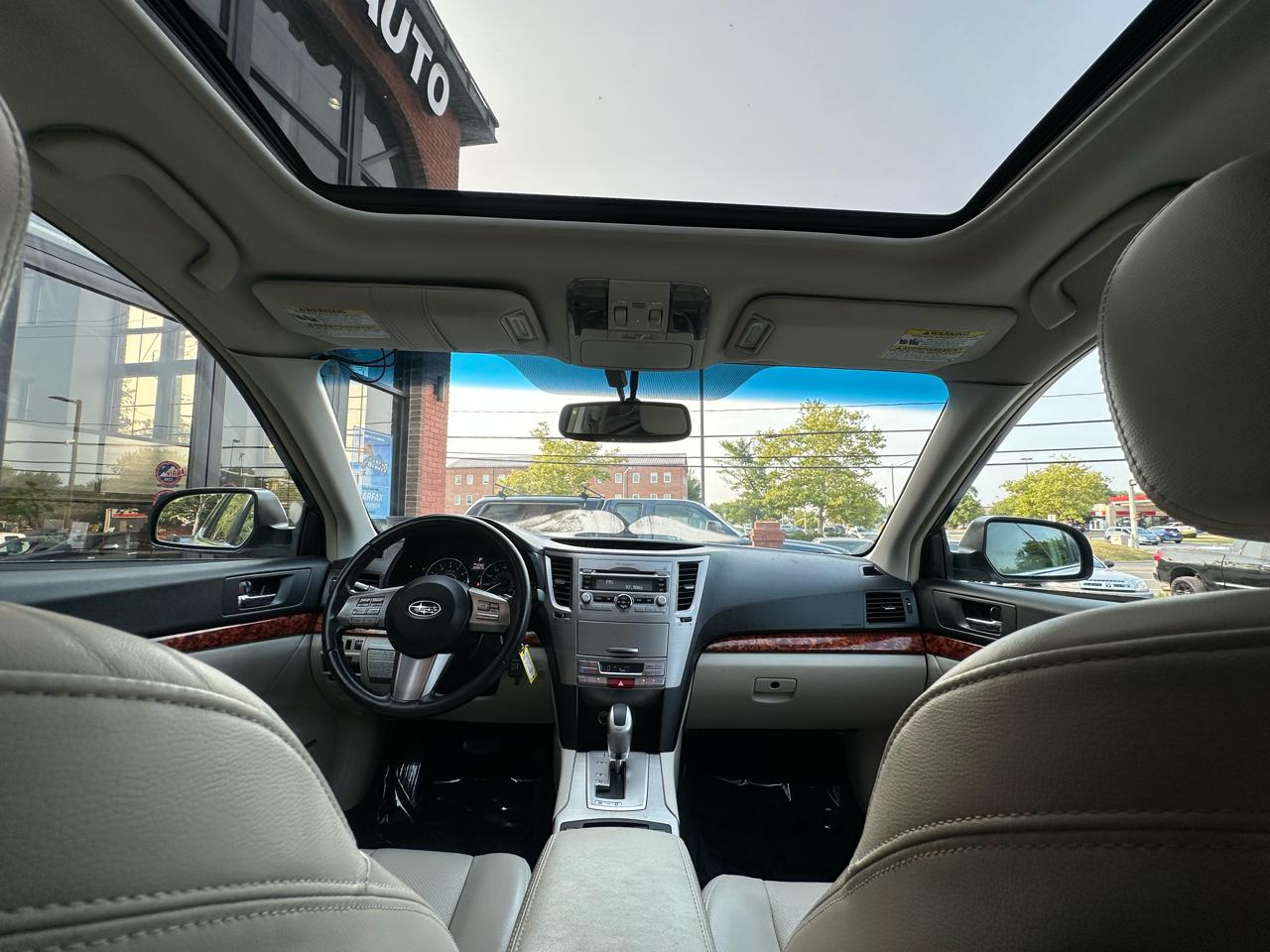 Subaru Outback 3.6R Limited 2011