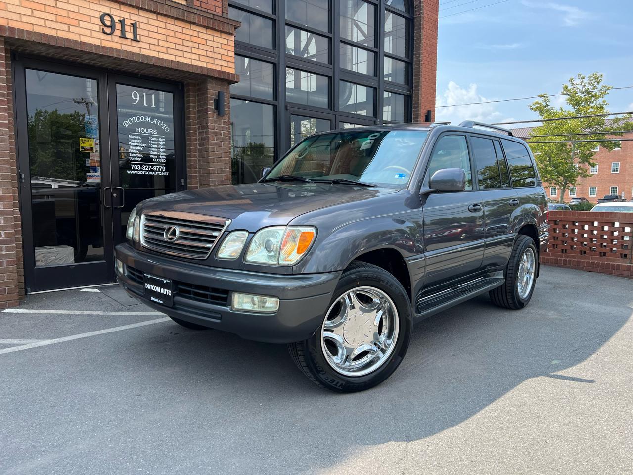 Lexus LX 470 Sport Utility 2005