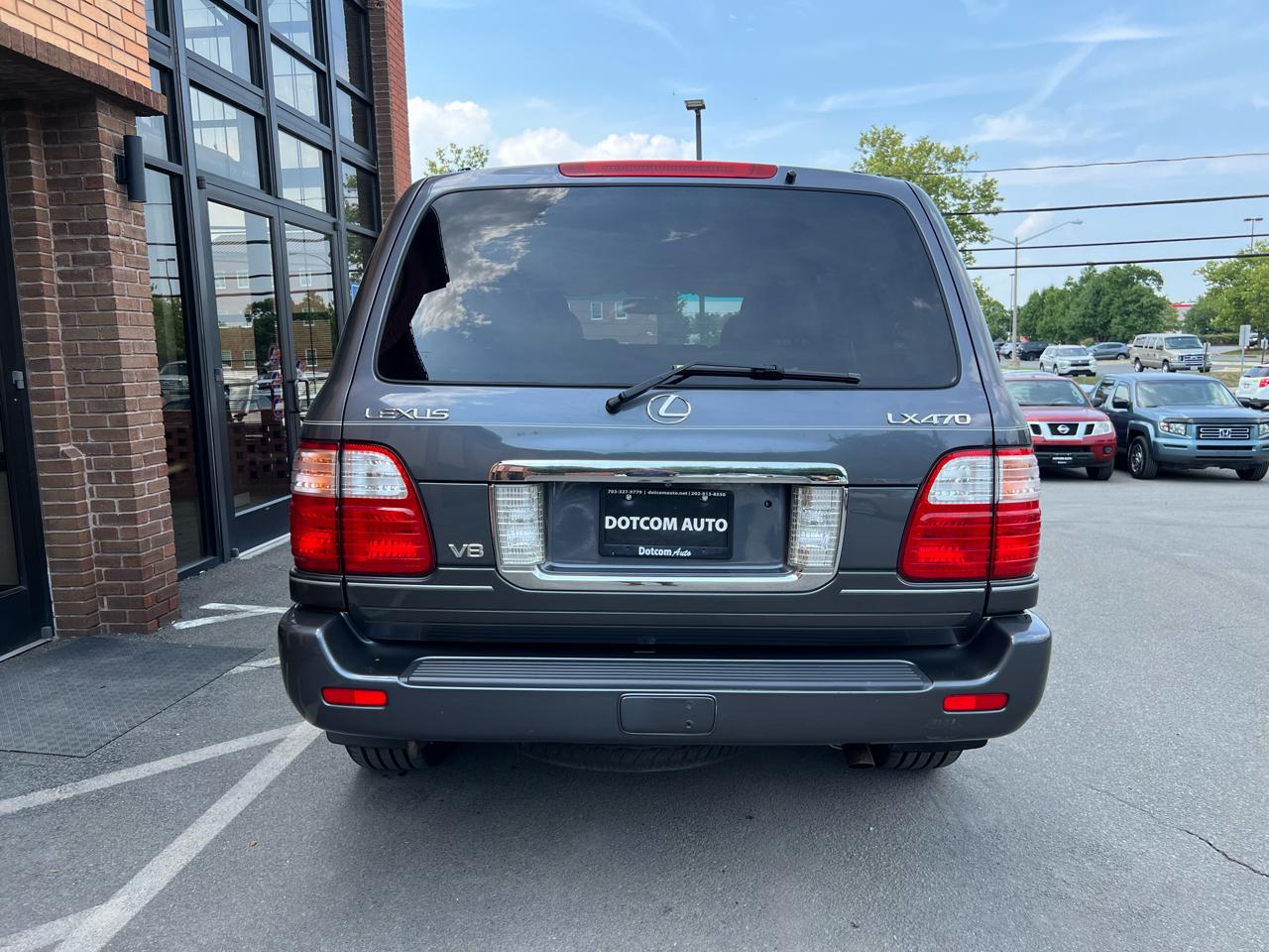 Lexus LX 470 Sport Utility 2005