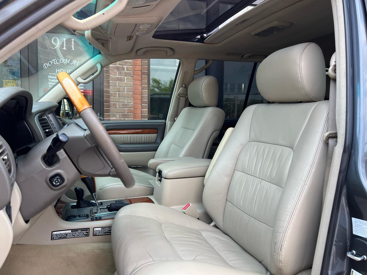 Lexus LX 470 Sport Utility 2005
