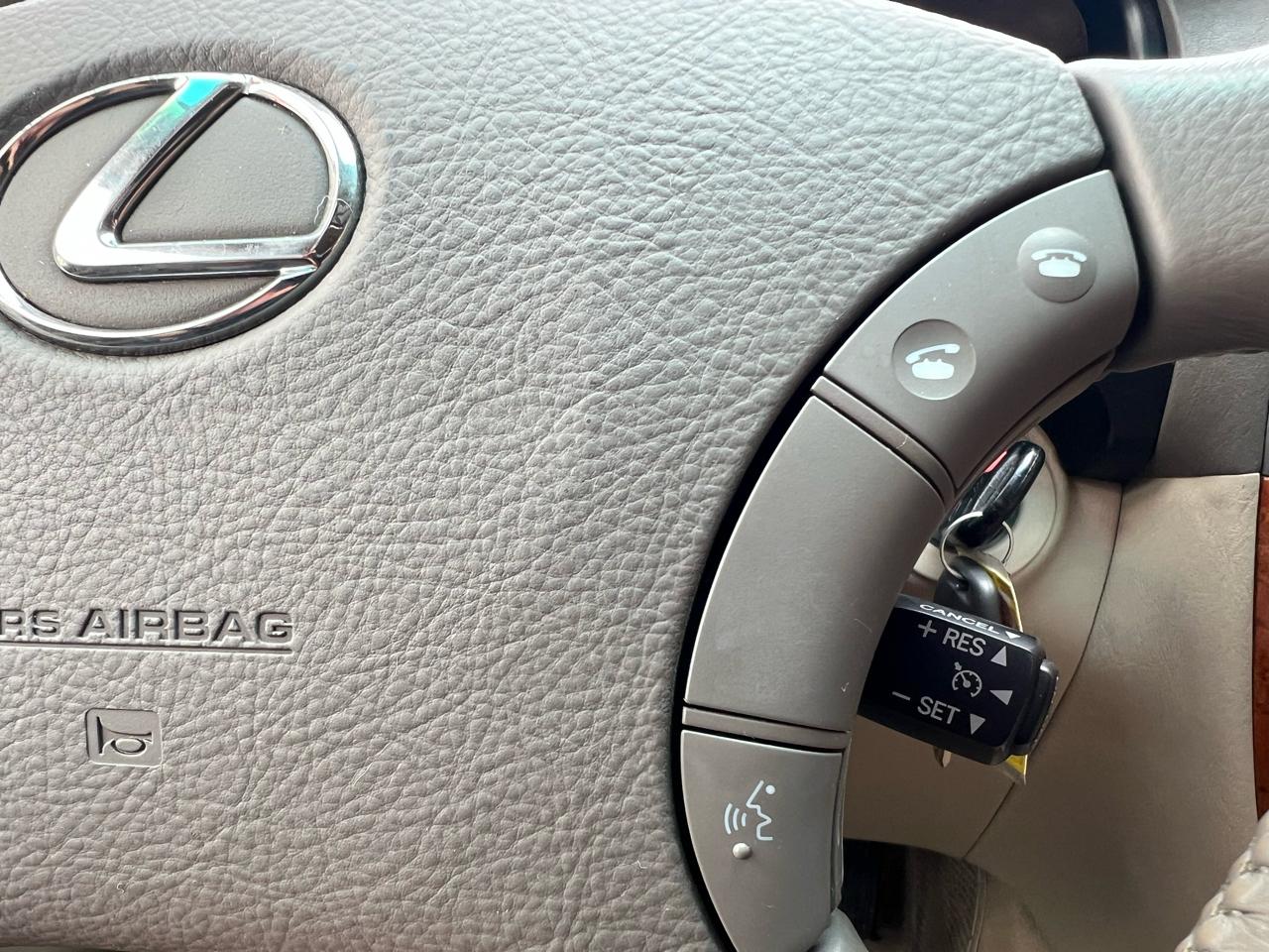 Lexus LX 470 Sport Utility 2005