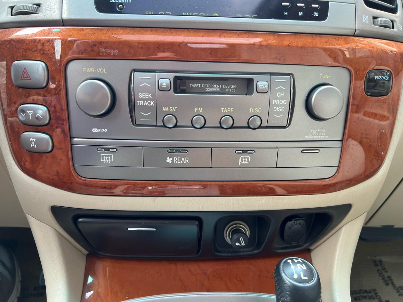 Lexus LX 470 Sport Utility 2005
