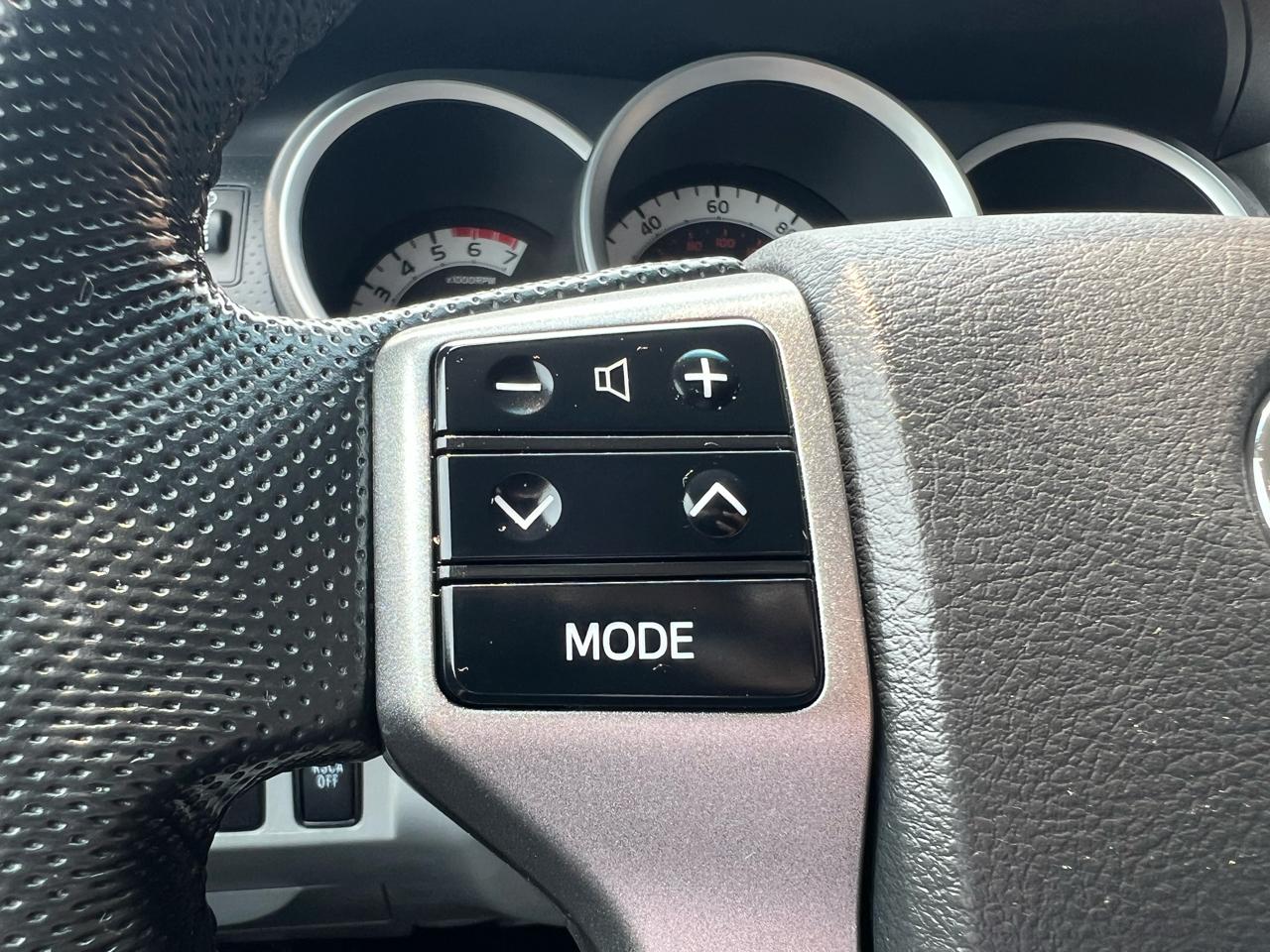 Toyota Tacoma Access Cab V6 Auto 4WD 2012