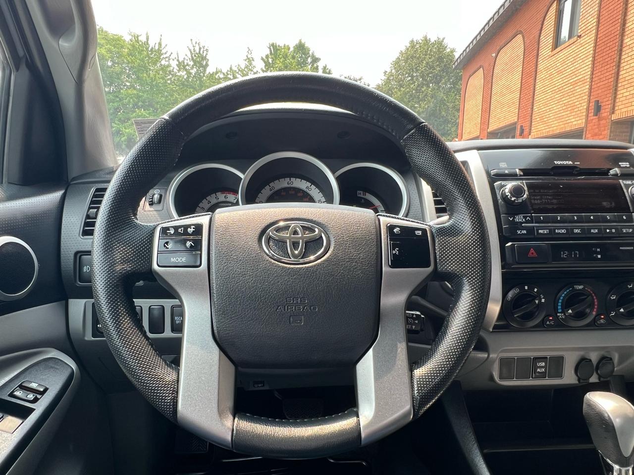 Toyota Tacoma Access Cab V6 Auto 4WD 2012