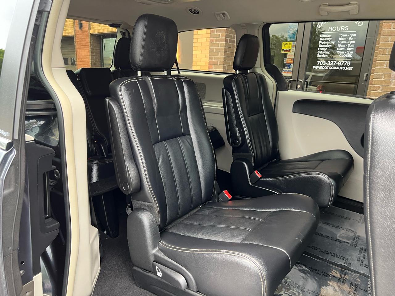 Chrysler Town & Country Touring 2014