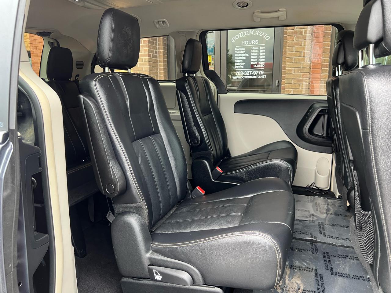 Chrysler Town & Country Touring 2014