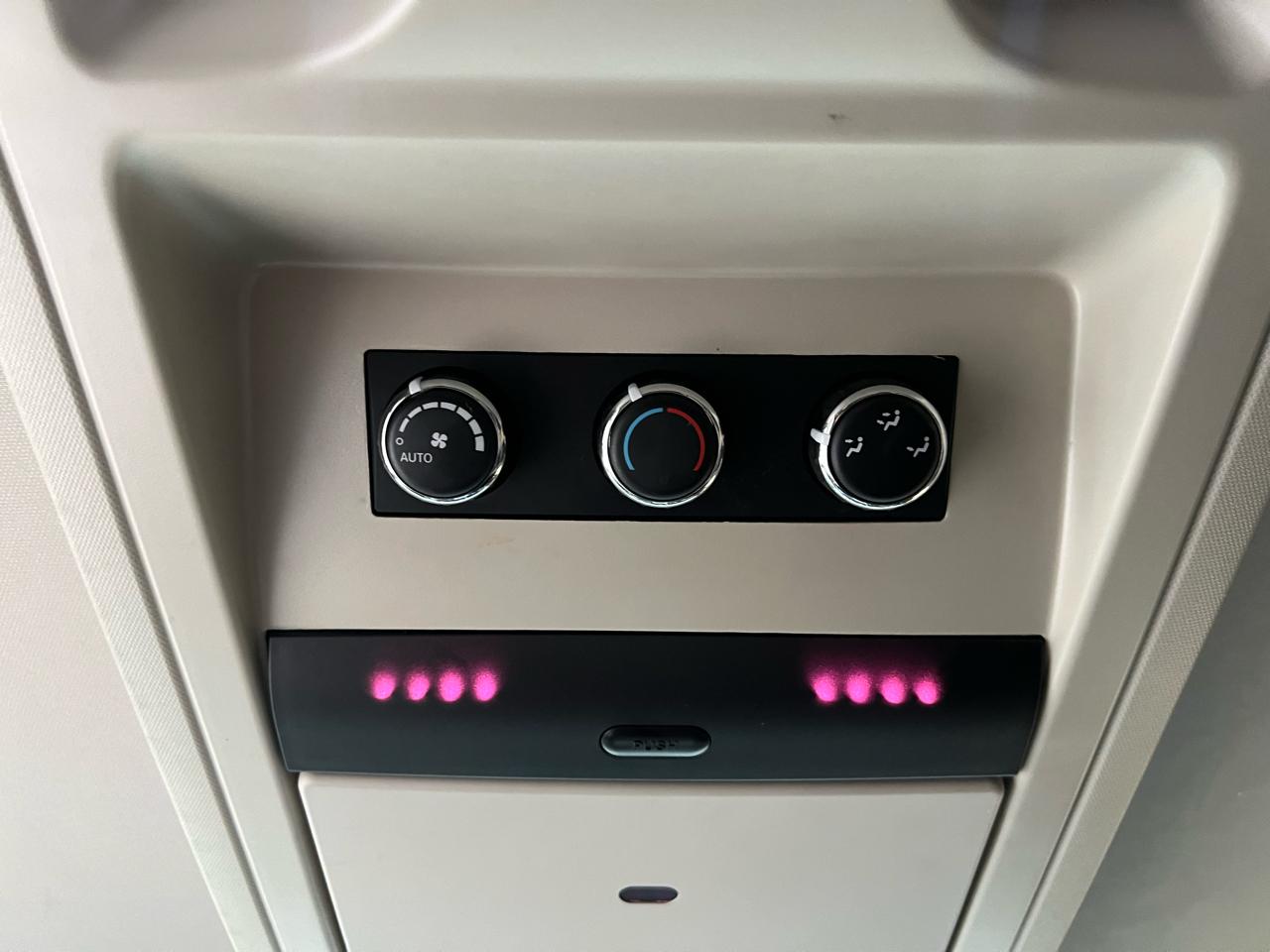 Chrysler Town & Country Touring 2014