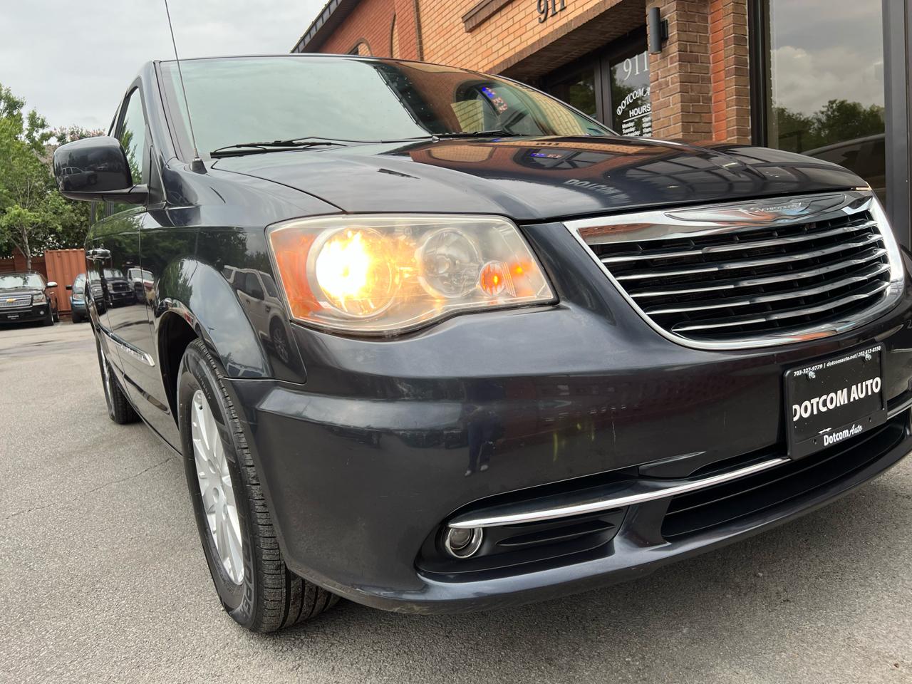 Chrysler Town & Country Touring 2014