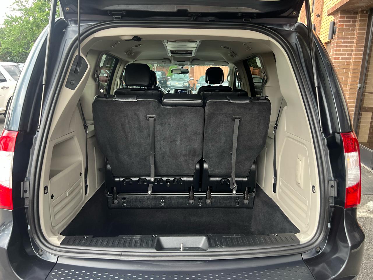 Chrysler Town & Country Touring 2014