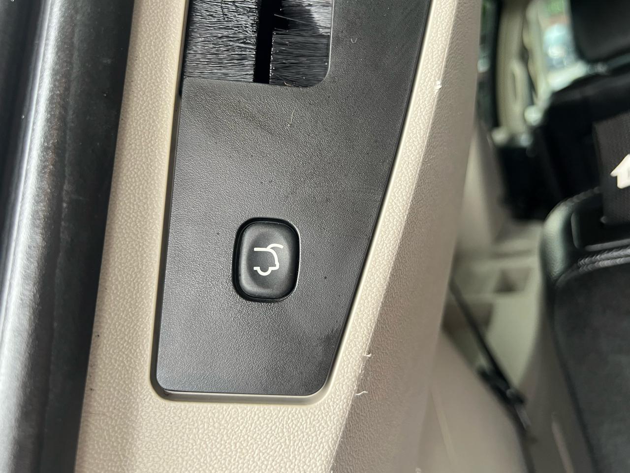 Chrysler Town & Country Touring 2014