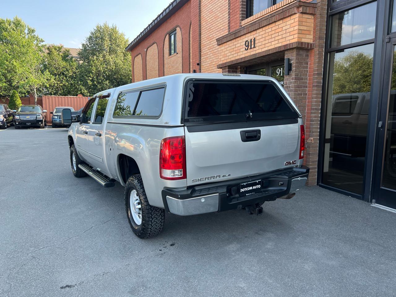 GMC Sierra 2500HD SLE Crew Cab 4WD 2010