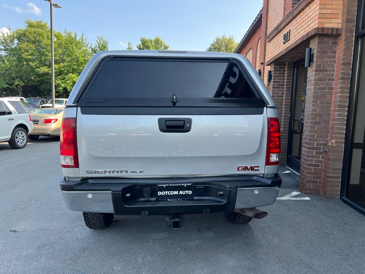 GMC Sierra 2500HD SLE Crew Cab 4WD 2010