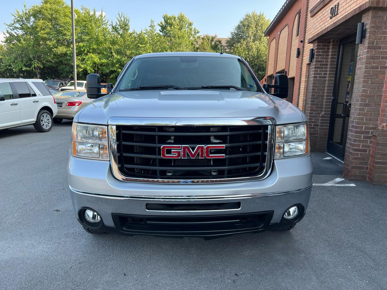 GMC Sierra 2500HD SLE Crew Cab 4WD 2010