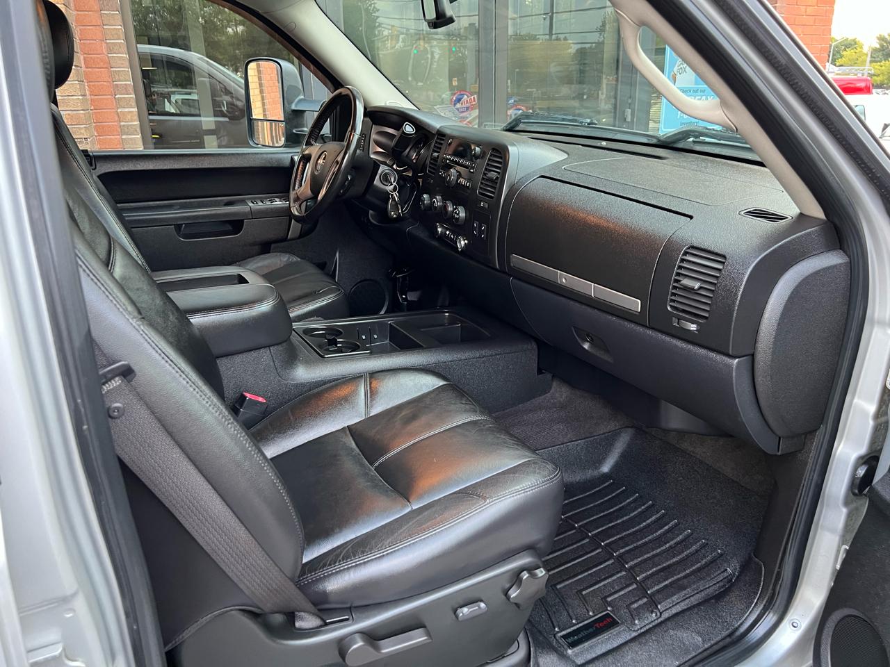 GMC Sierra 2500HD SLE Crew Cab 4WD 2010