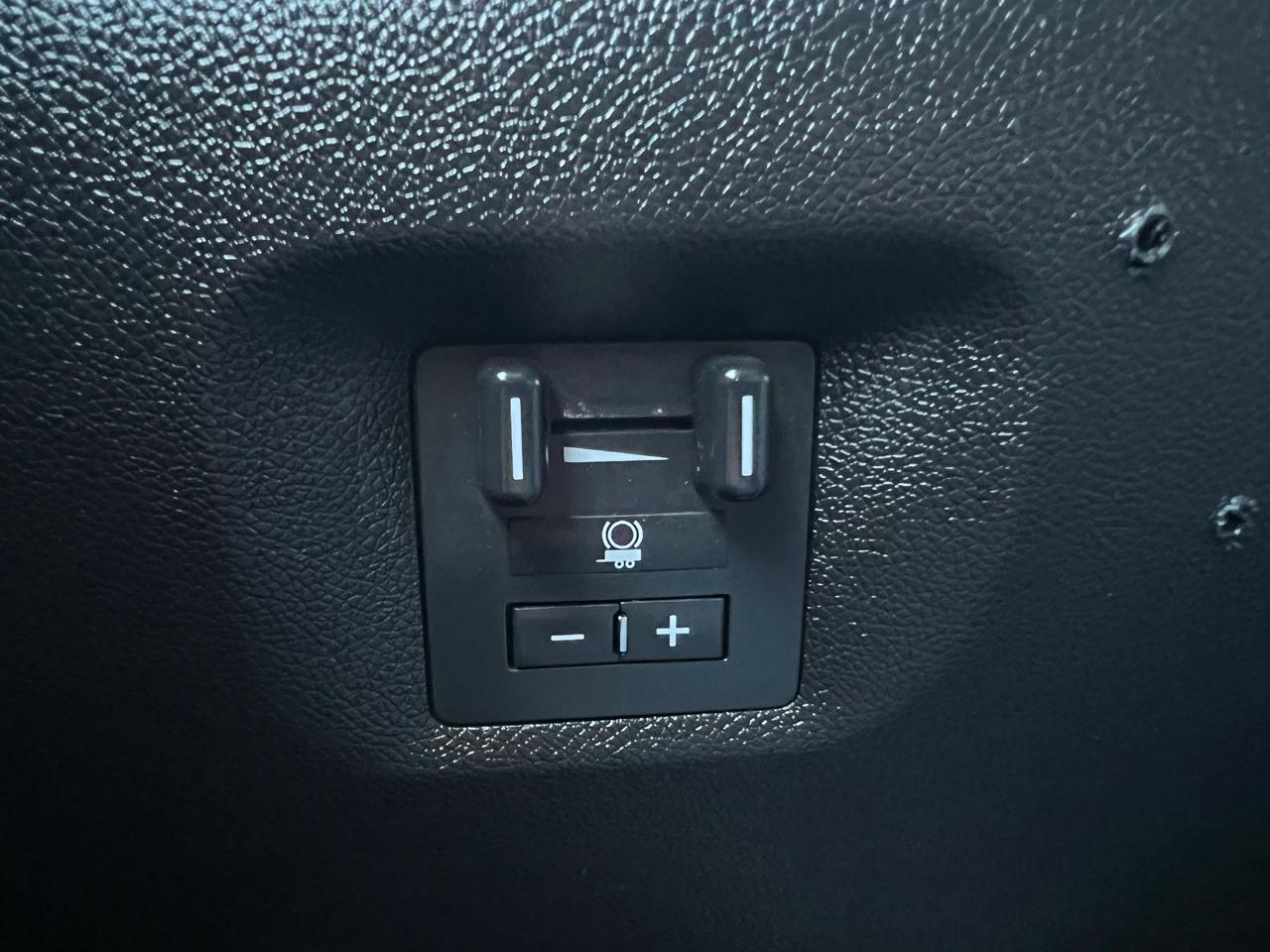 GMC Sierra 2500HD SLE Crew Cab 4WD 2010