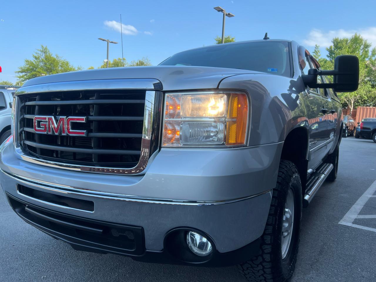 GMC Sierra 2500HD SLE Crew Cab 4WD 2010