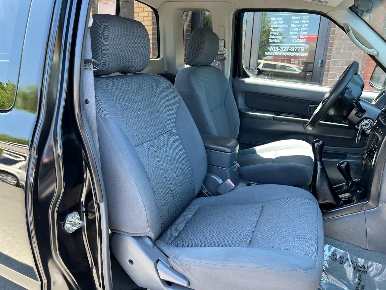 Nissan Frontier XE-V6 King Cab 4WD 2004