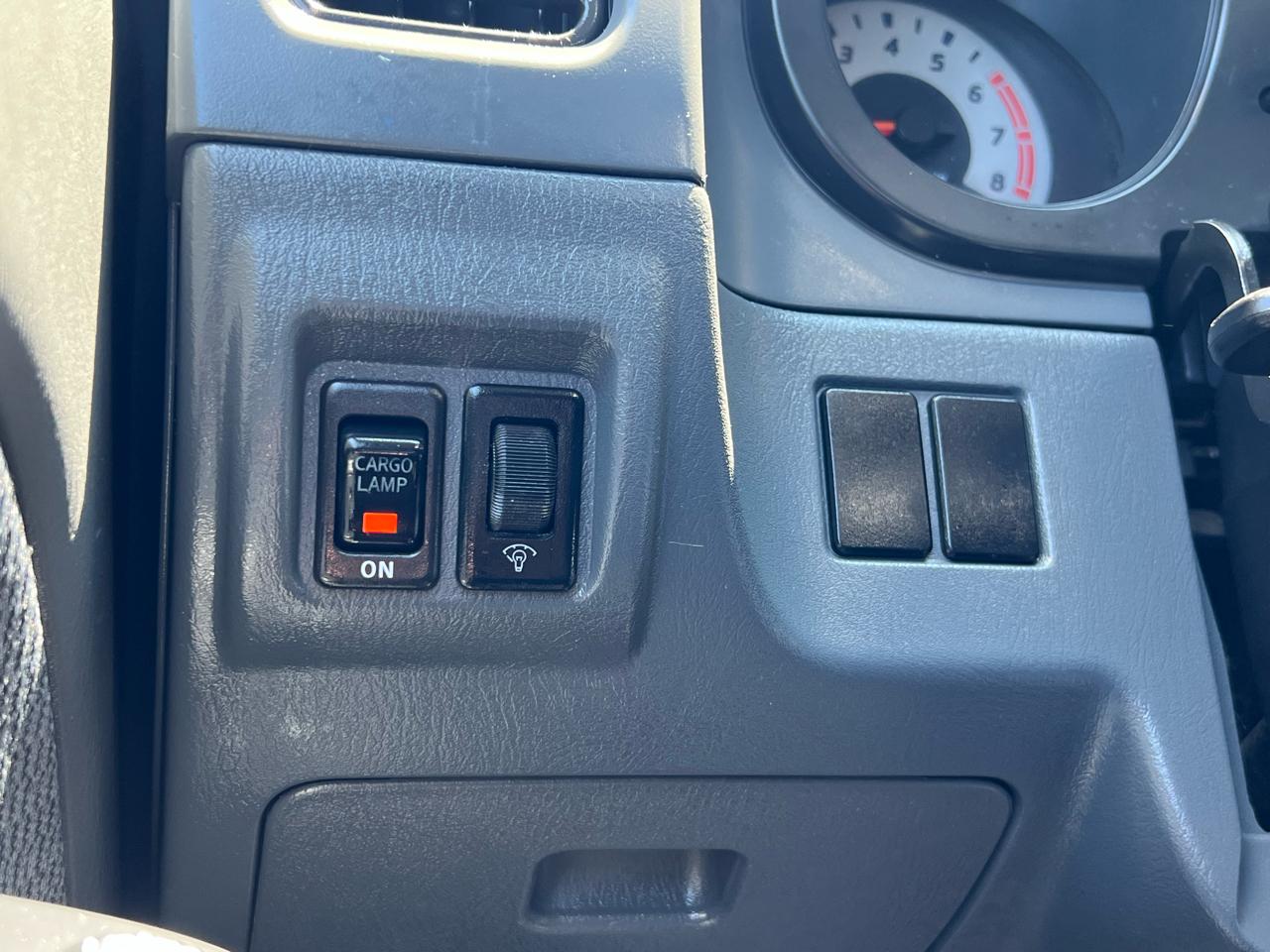 Nissan Frontier XE-V6 King Cab 4WD 2004