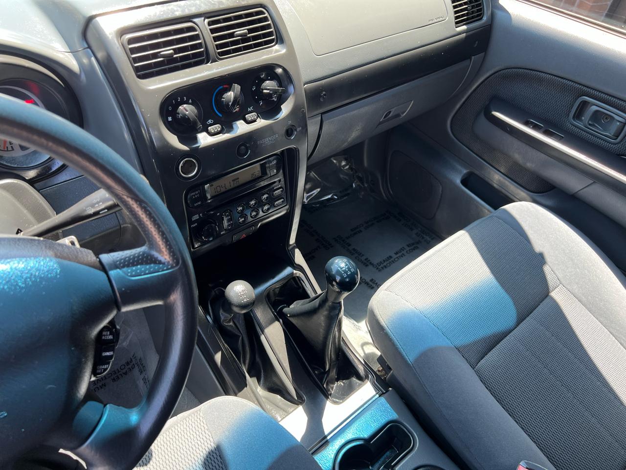 Nissan Frontier XE-V6 King Cab 4WD 2004