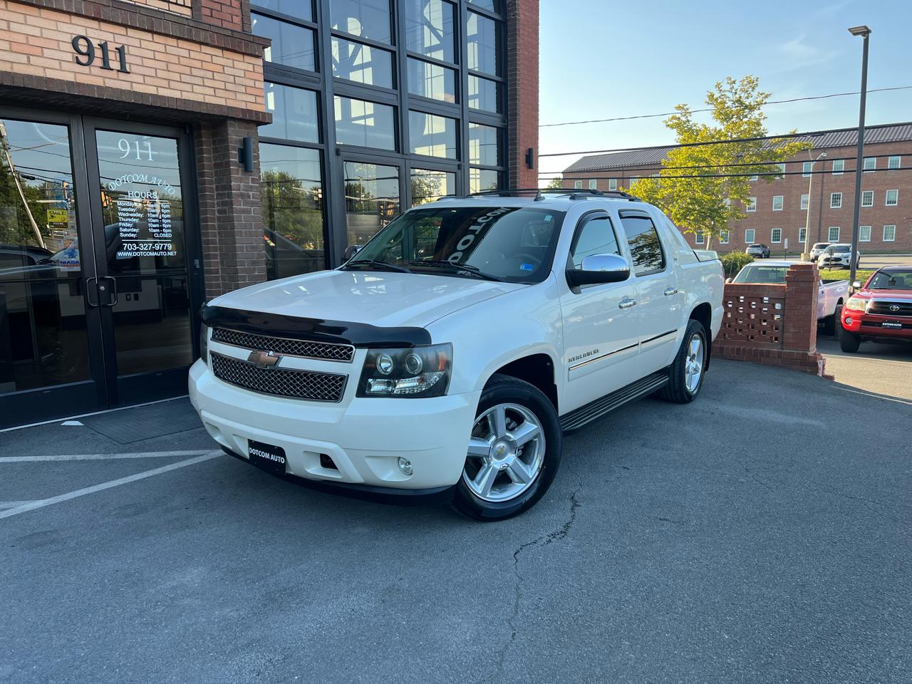 2011 Chevrolet Avalanche LTZ 4WD