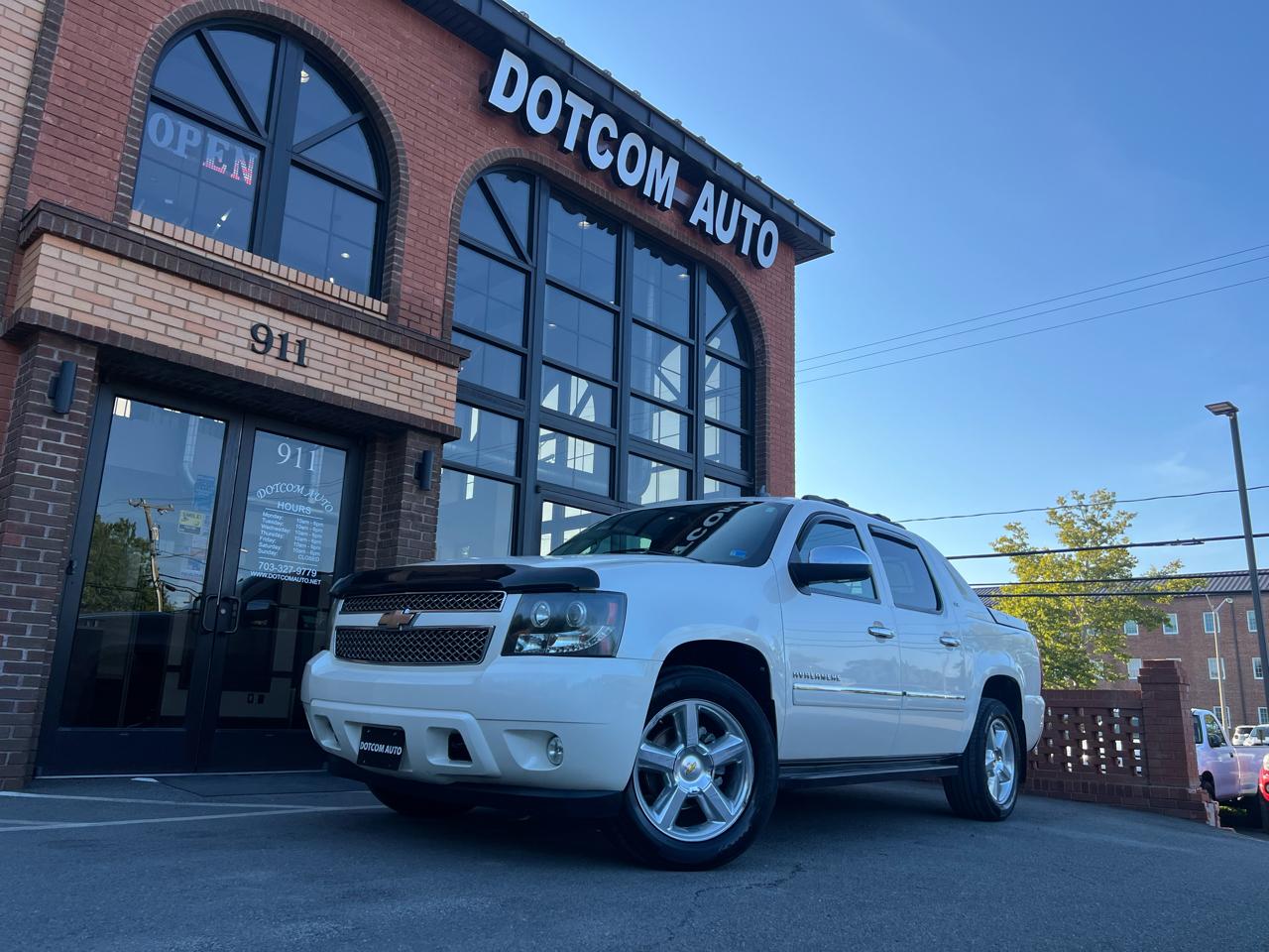 Chevrolet Avalanche LTZ 4WD 2011