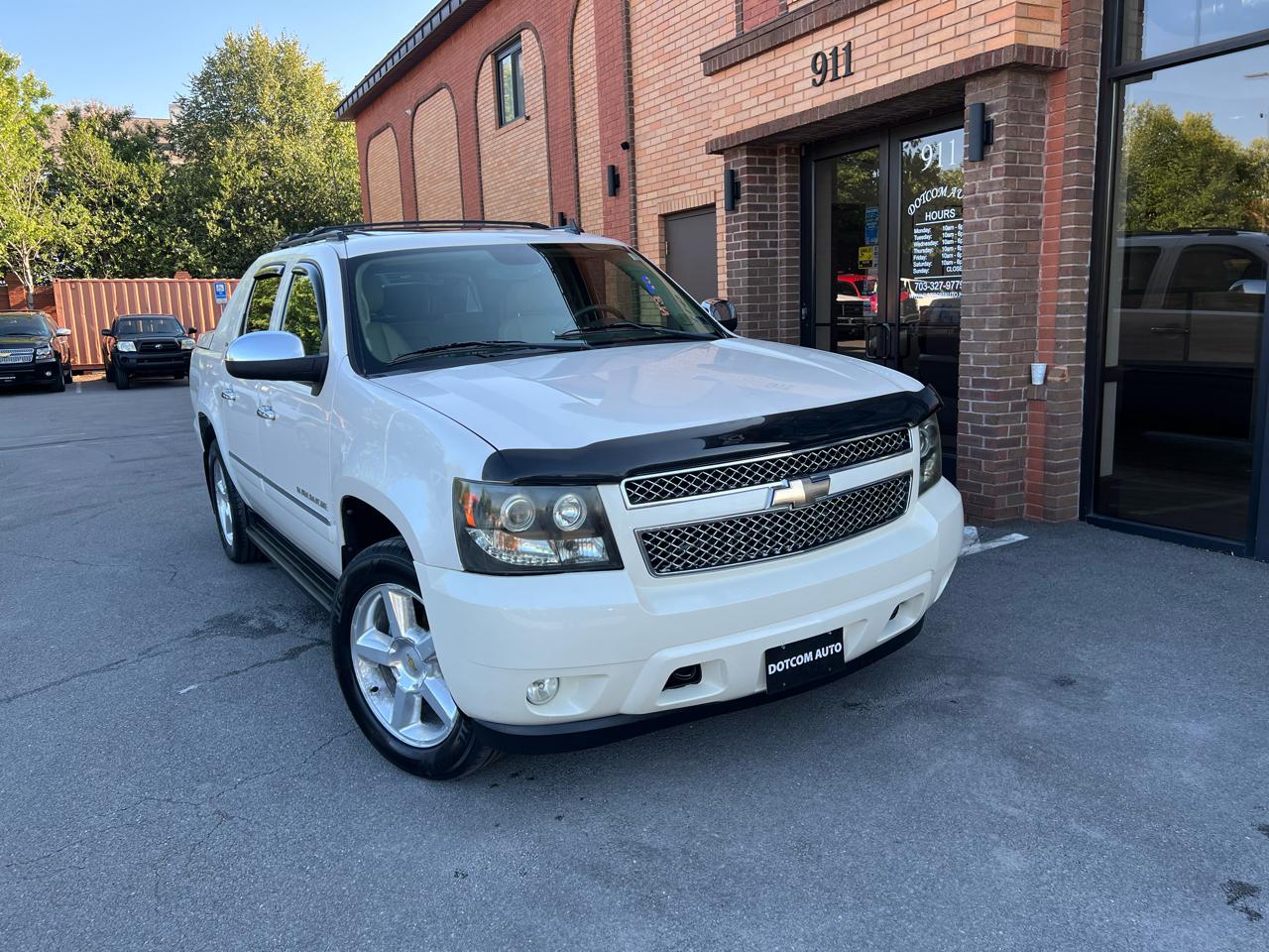 Chevrolet Avalanche LTZ 4WD 2011