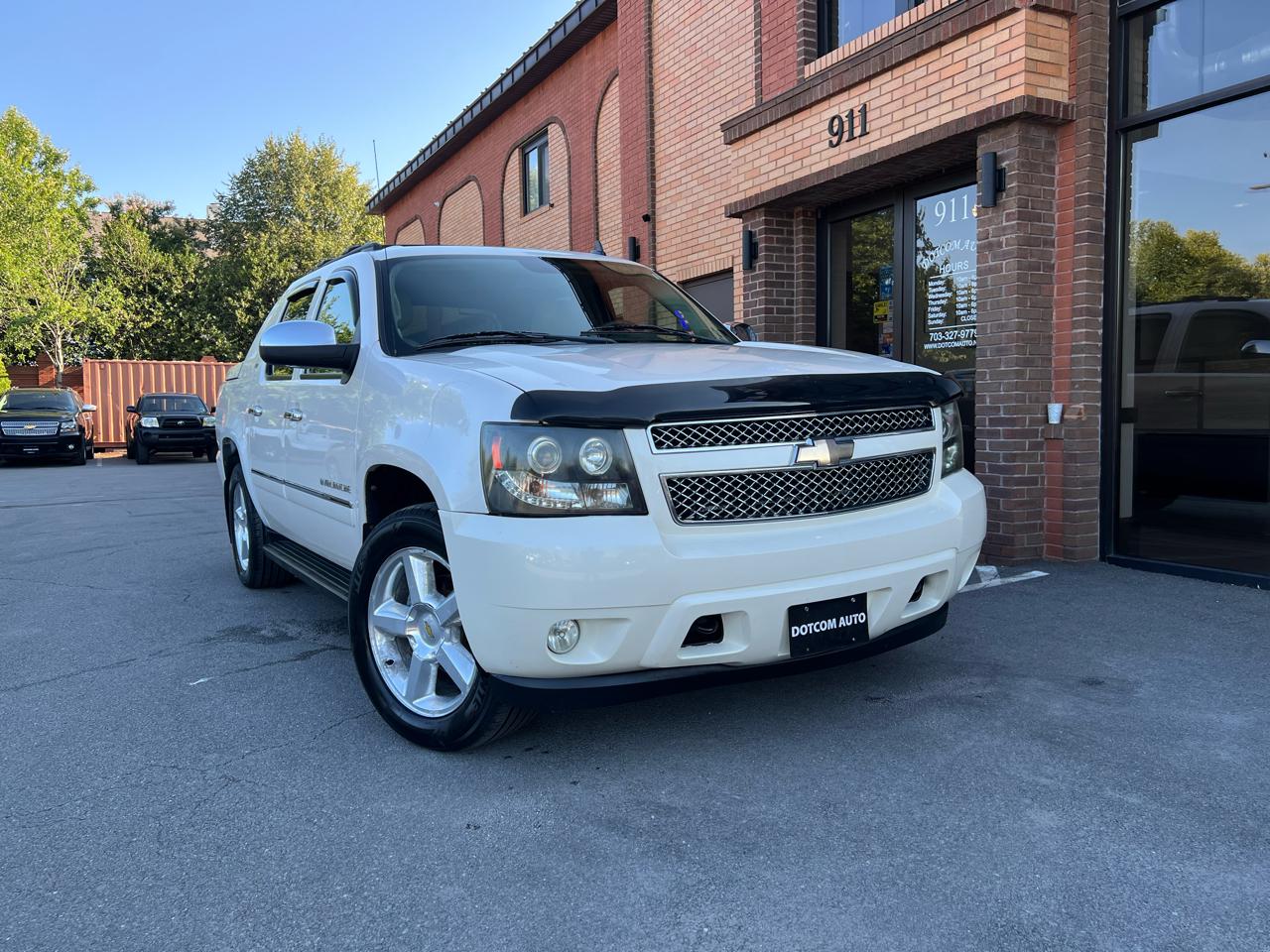 Chevrolet Avalanche LTZ 4WD 2011