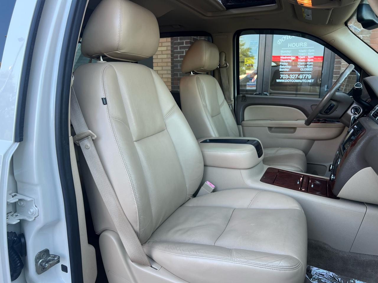Chevrolet Avalanche LTZ 4WD 2011