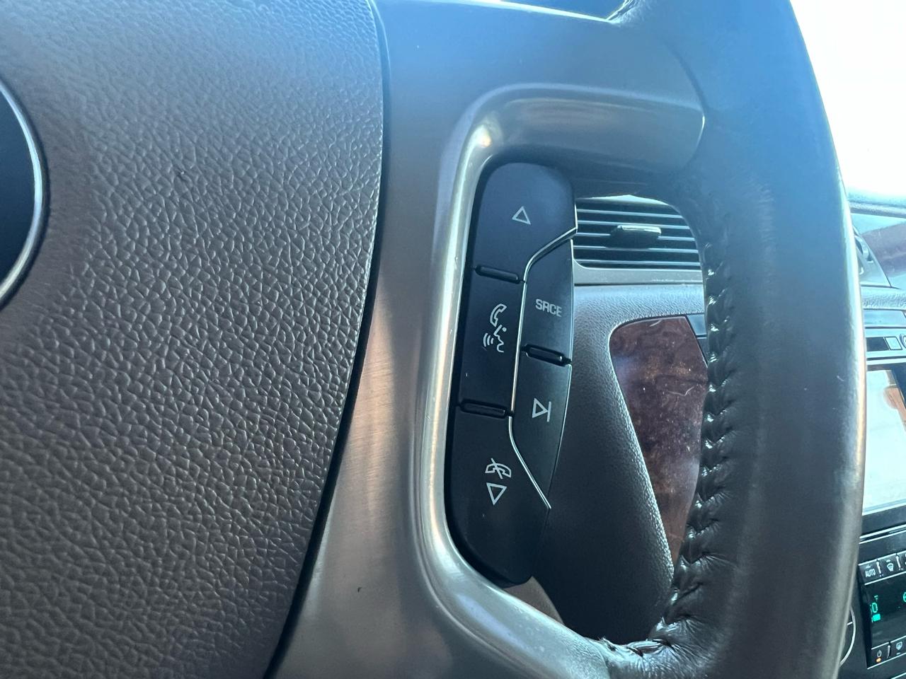 Chevrolet Avalanche LTZ 4WD 2011