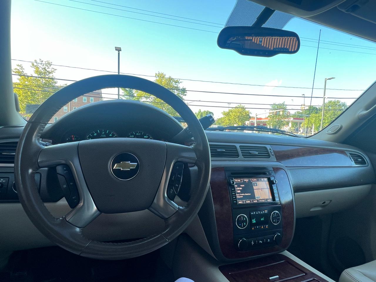 Chevrolet Avalanche LTZ 4WD 2011