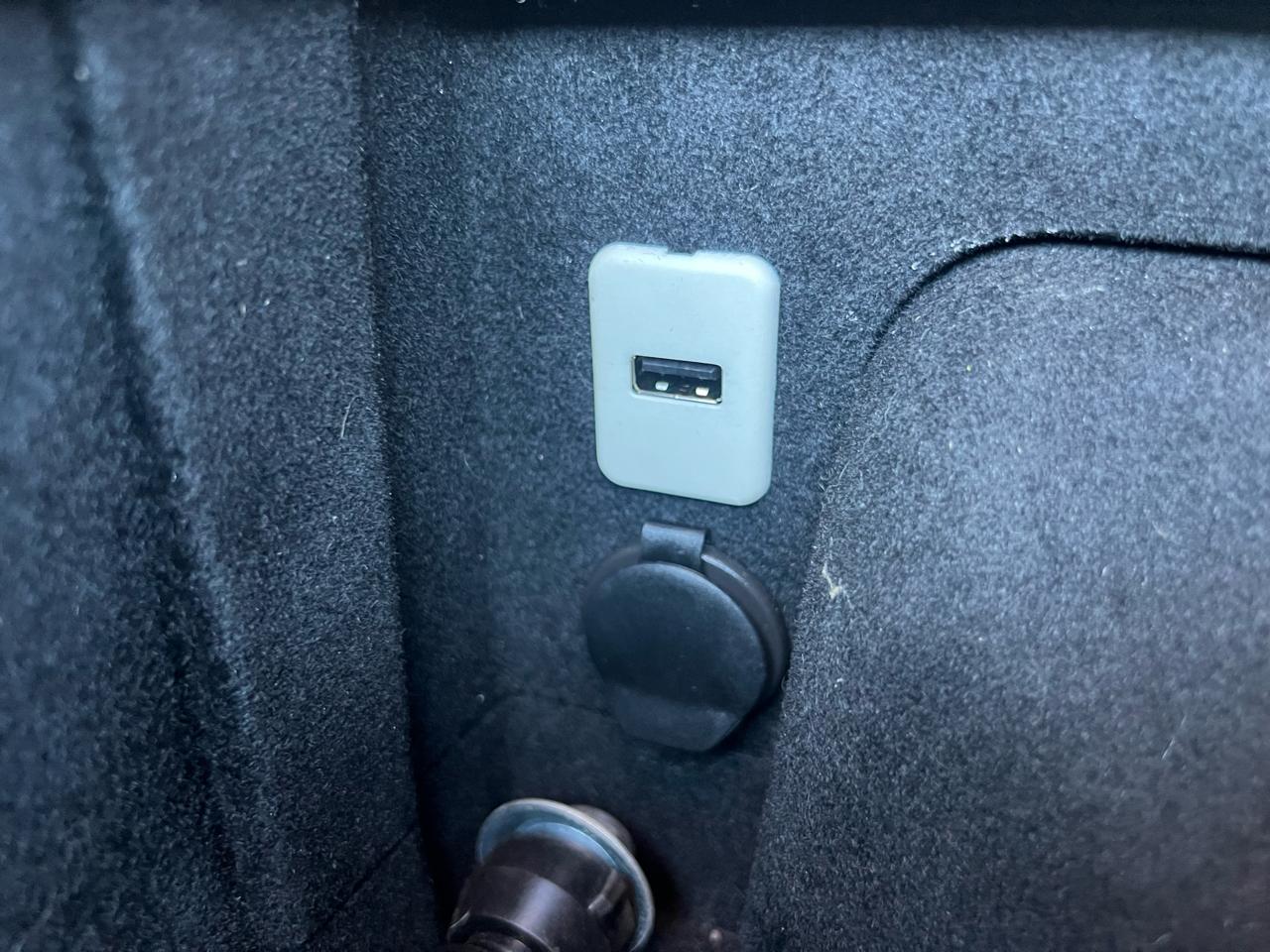 Chevrolet Avalanche LTZ 4WD 2011