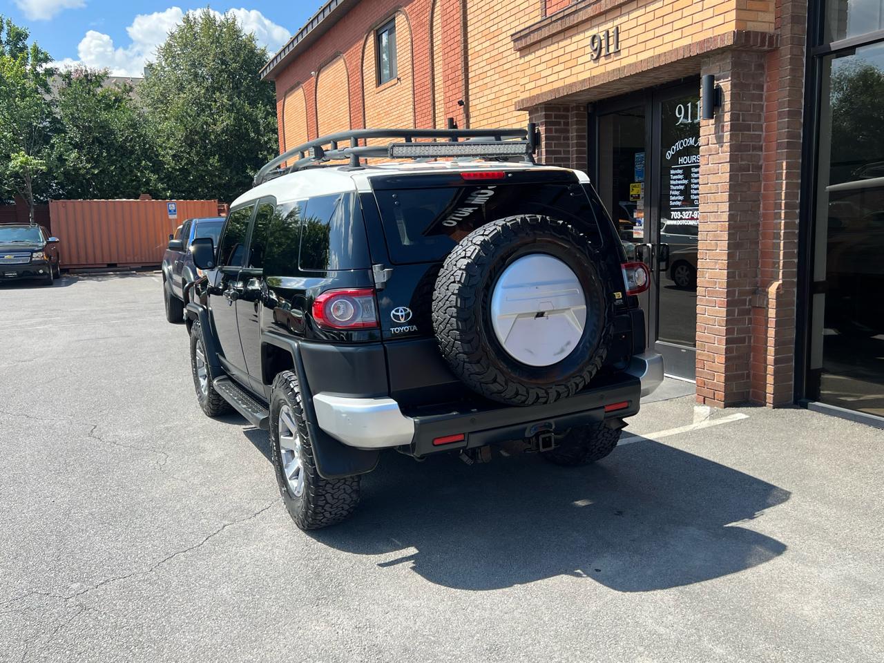 Toyota FJ Cruiser 4WD AT 2014