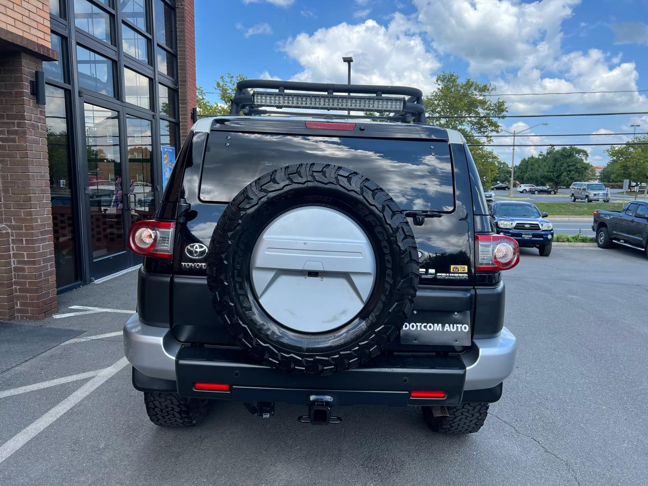 Toyota FJ Cruiser 4WD AT 2014