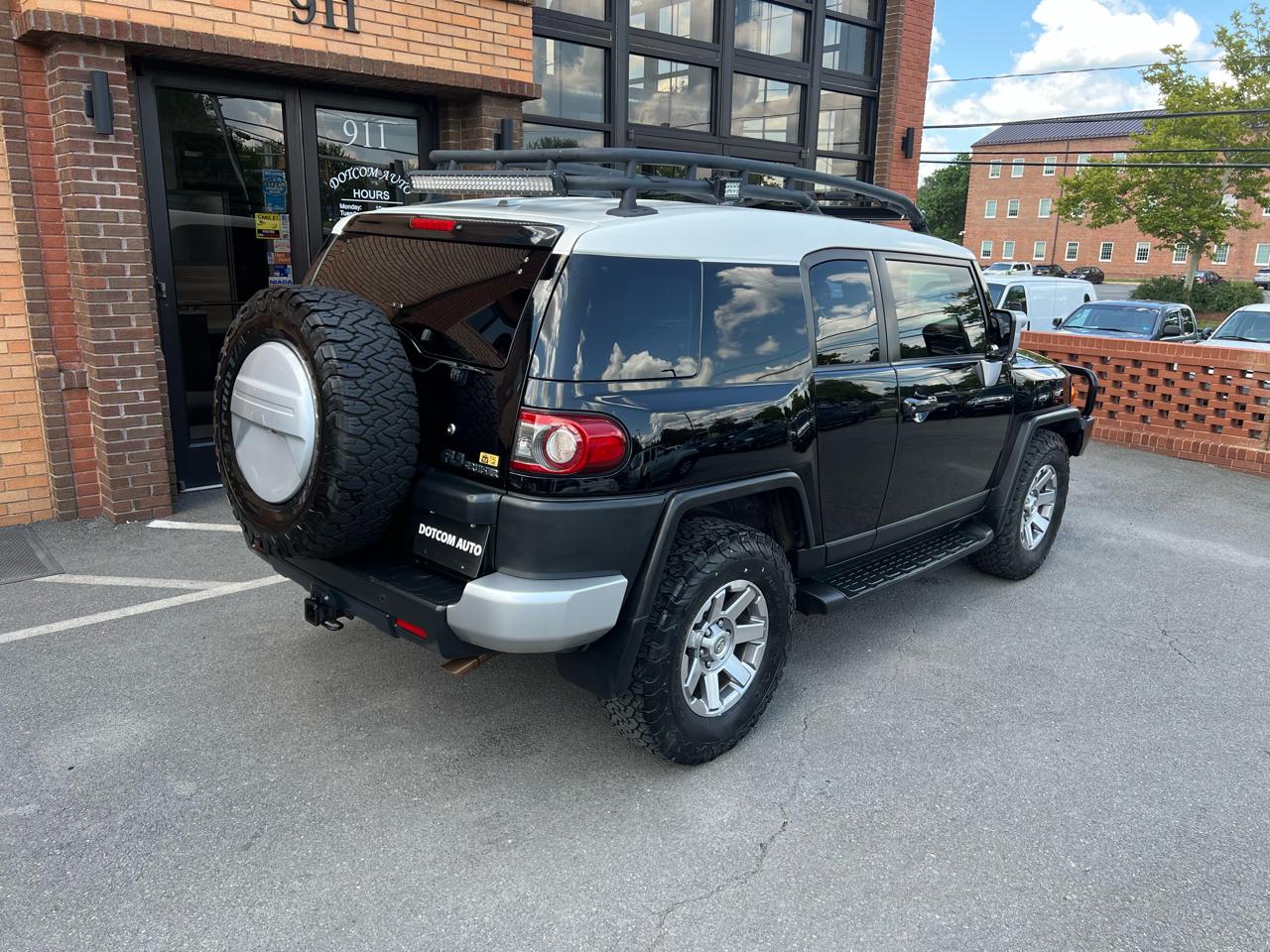 Toyota FJ Cruiser 4WD AT 2014