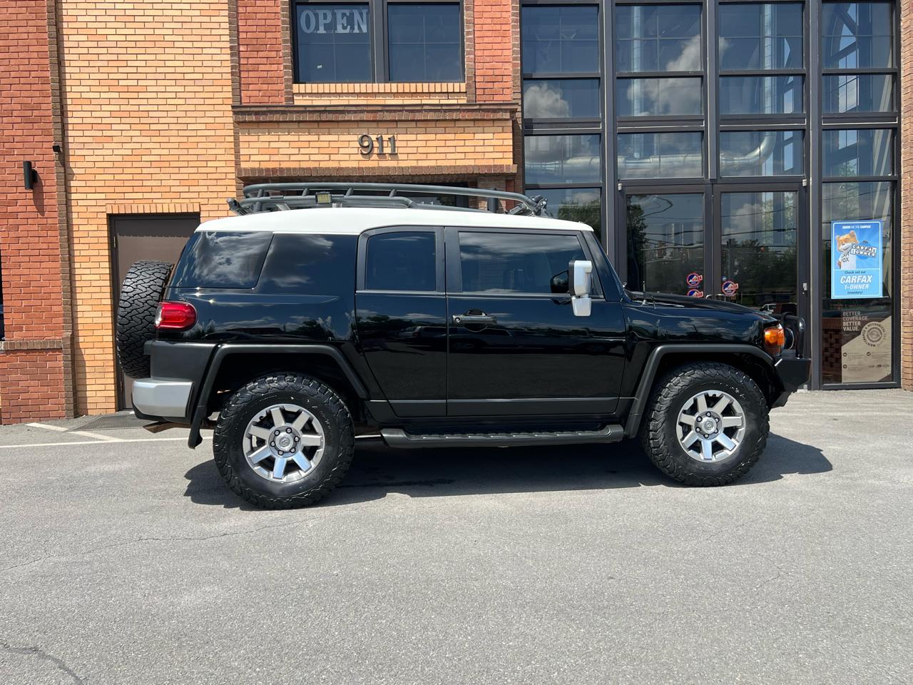Toyota FJ Cruiser 4WD AT 2014