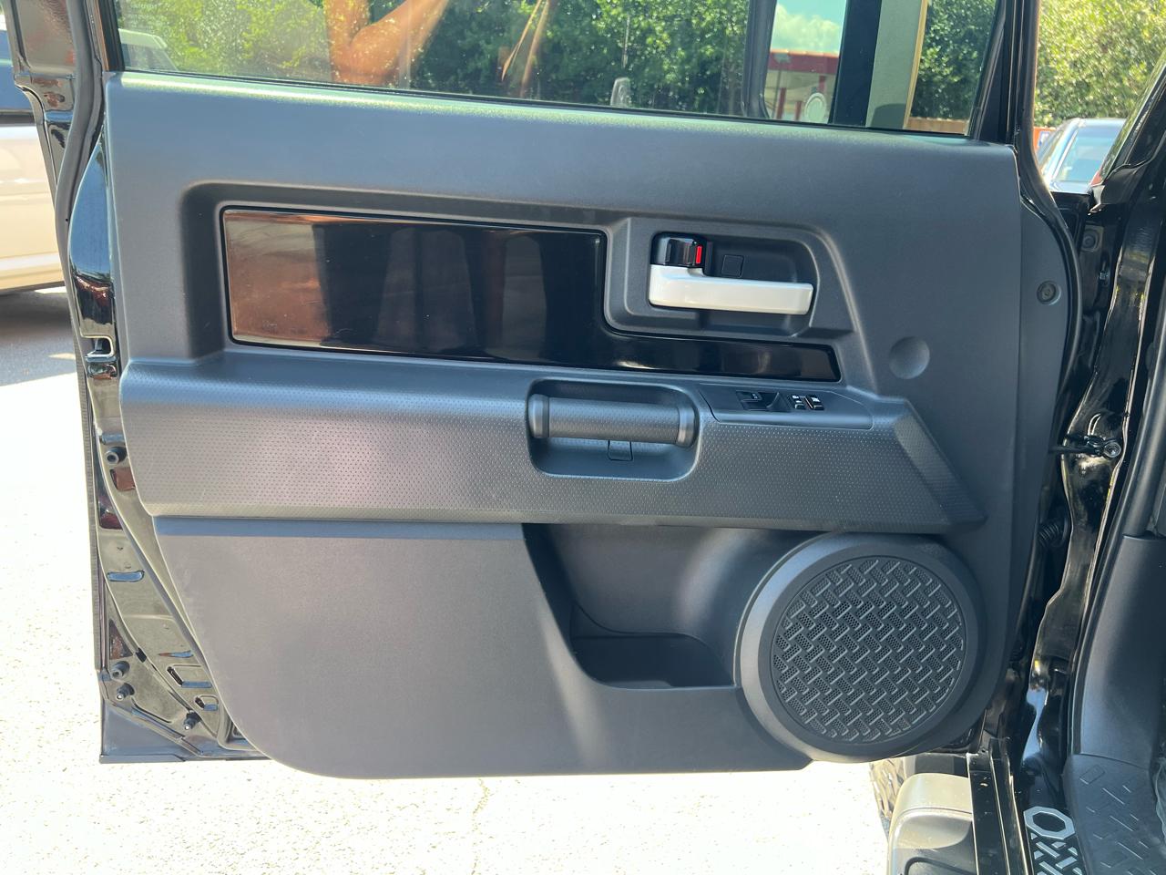 Toyota FJ Cruiser 4WD AT 2014