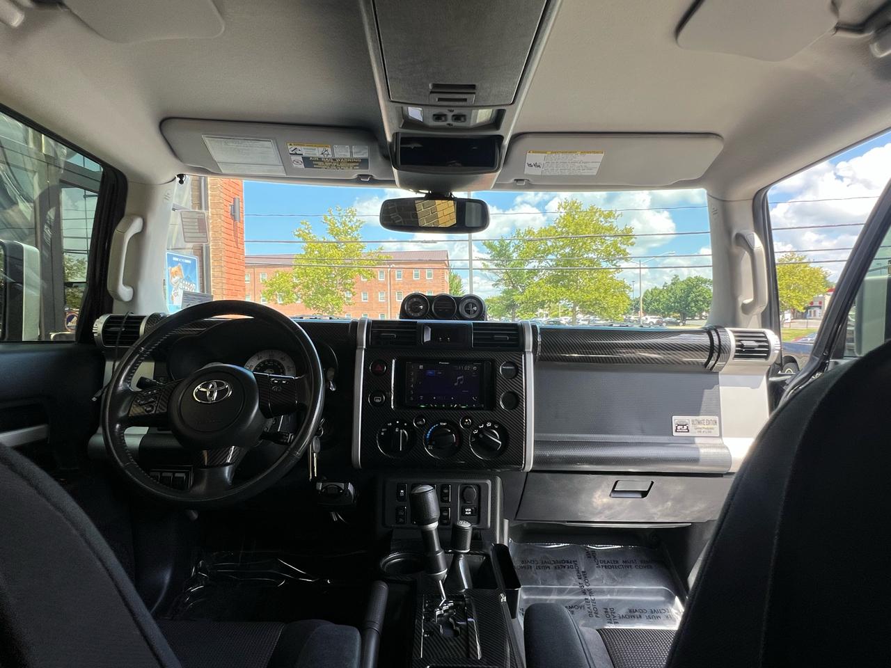 Toyota FJ Cruiser 4WD AT 2014
