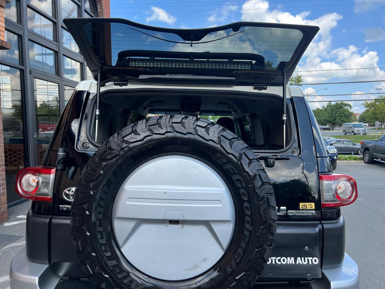Toyota FJ Cruiser 4WD AT 2014