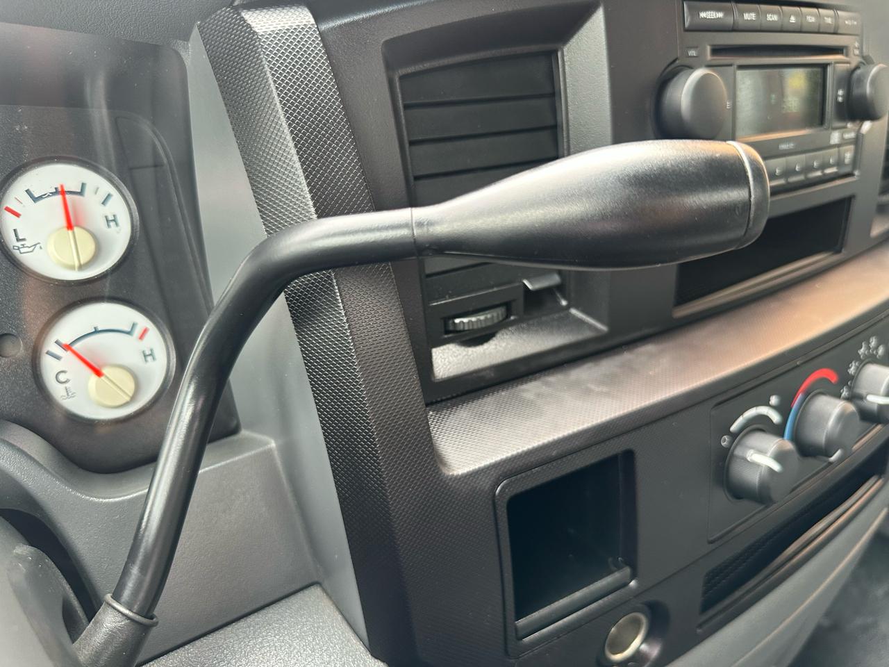 Dodge Ram 2500 SLT Long Bed 2WD 2007