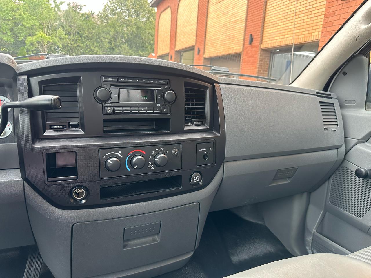 Dodge Ram 2500 SLT Long Bed 2WD 2007