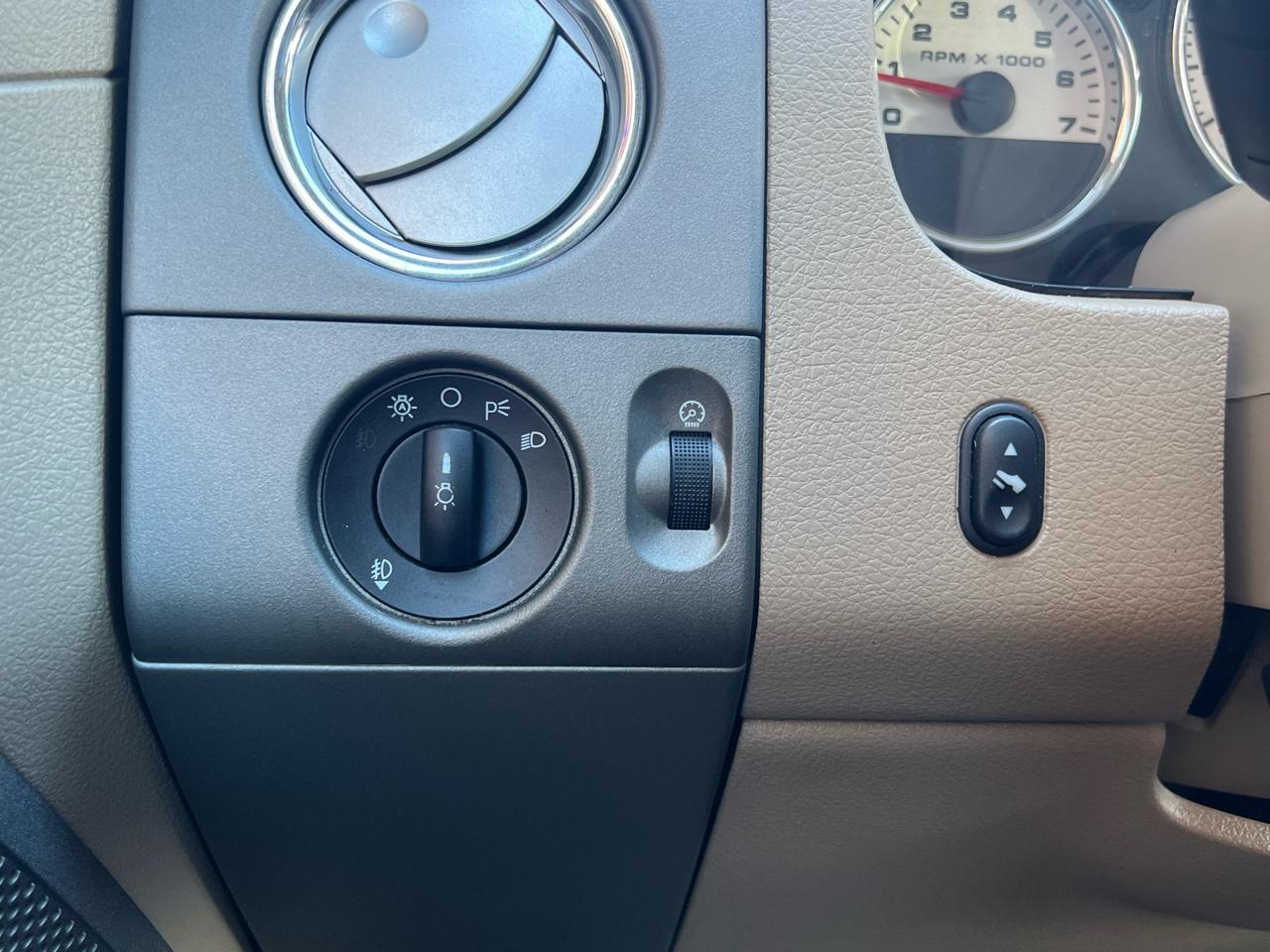 Ford F-150 XLT SuperCrew 6.5-ft Box 4WD 2006