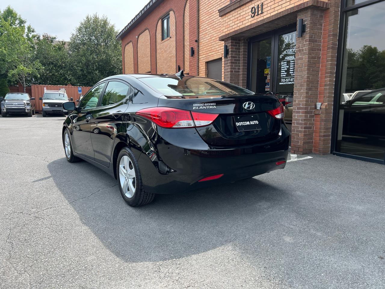 Hyundai Elantra 4dr Sdn GLS Auto 2012