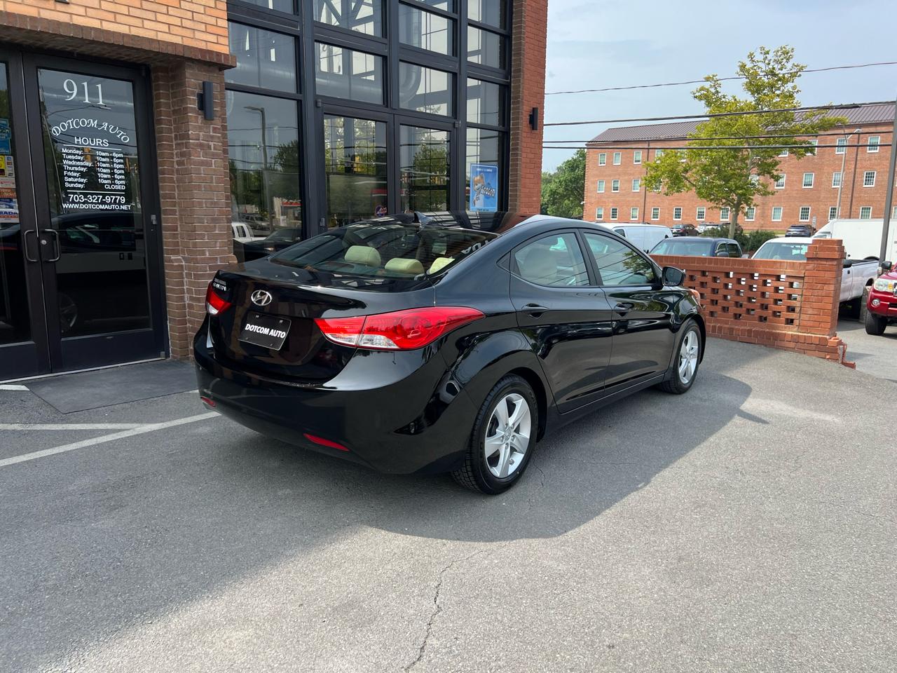 Hyundai Elantra 4dr Sdn GLS Auto 2012