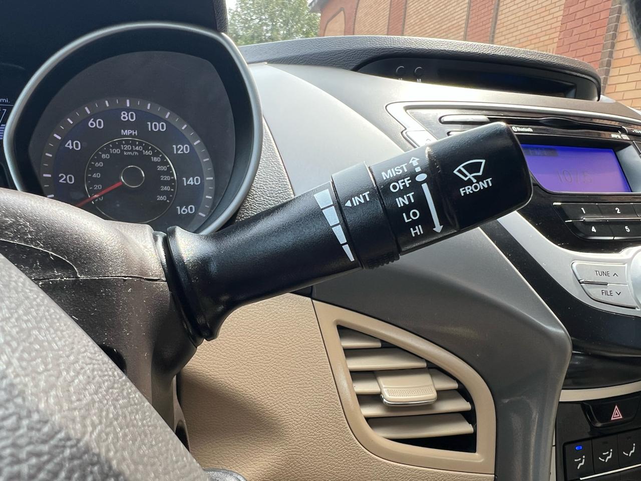 Hyundai Elantra 4dr Sdn GLS Auto 2012