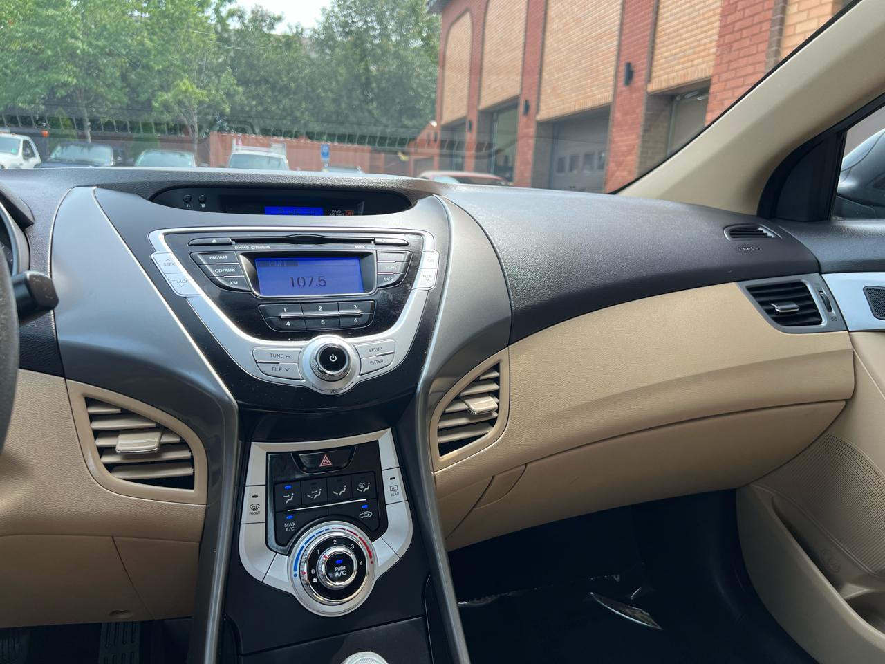 Hyundai Elantra 4dr Sdn GLS Auto 2012