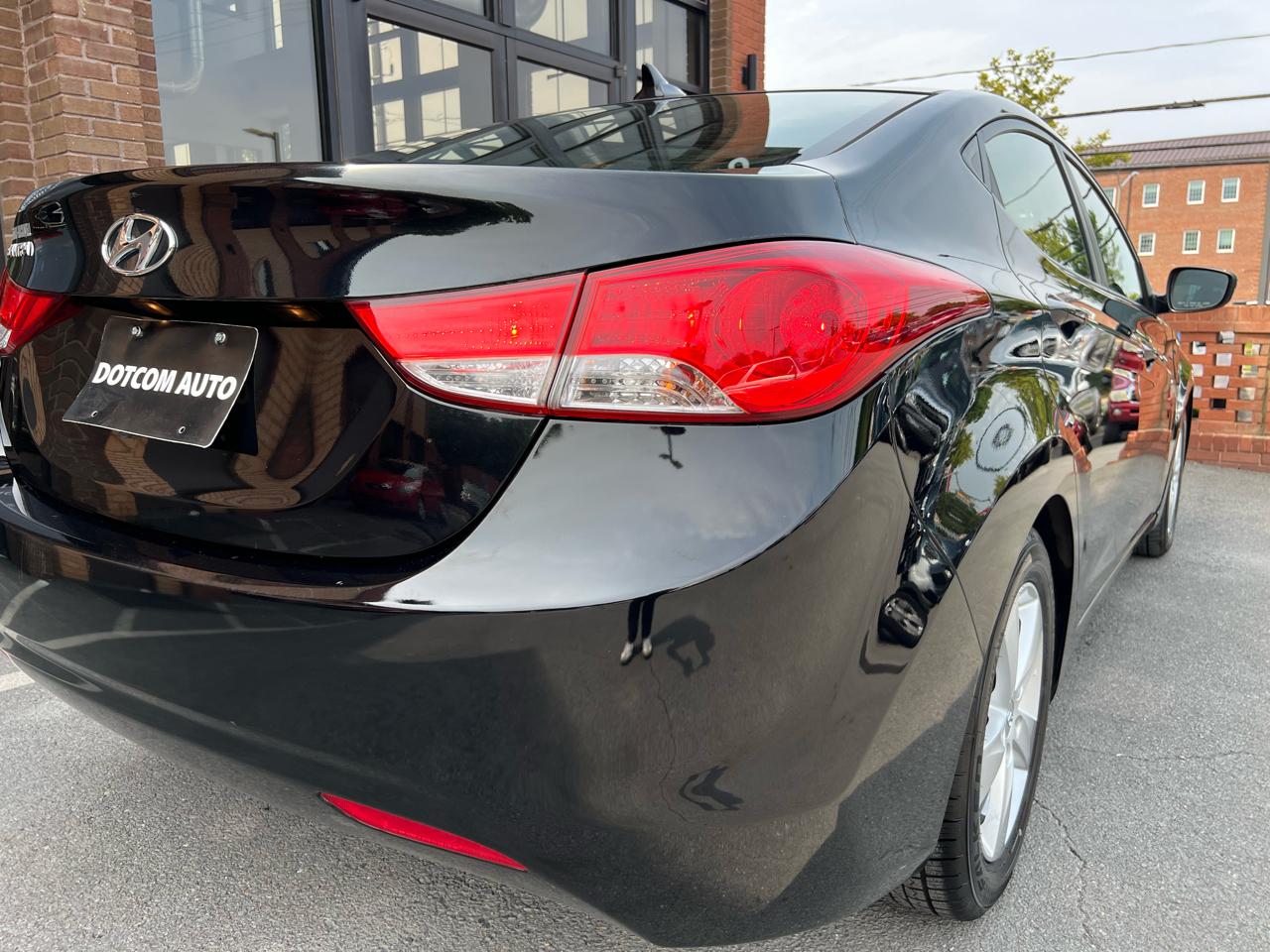 Hyundai Elantra 4dr Sdn GLS Auto 2012
