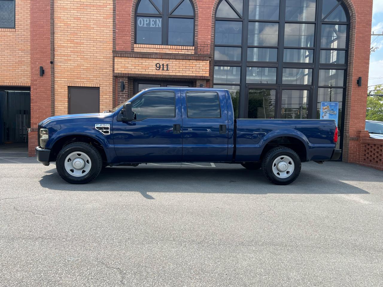 Ford F-250 SD Lariat Crew Cab 2WD 2010