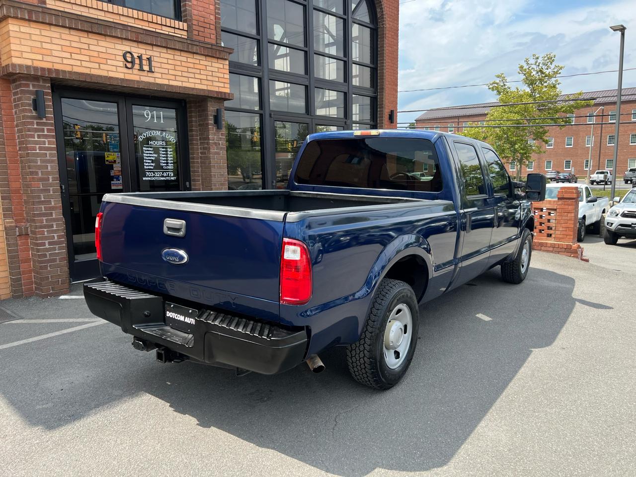 Ford F-250 SD Lariat Crew Cab 2WD 2010