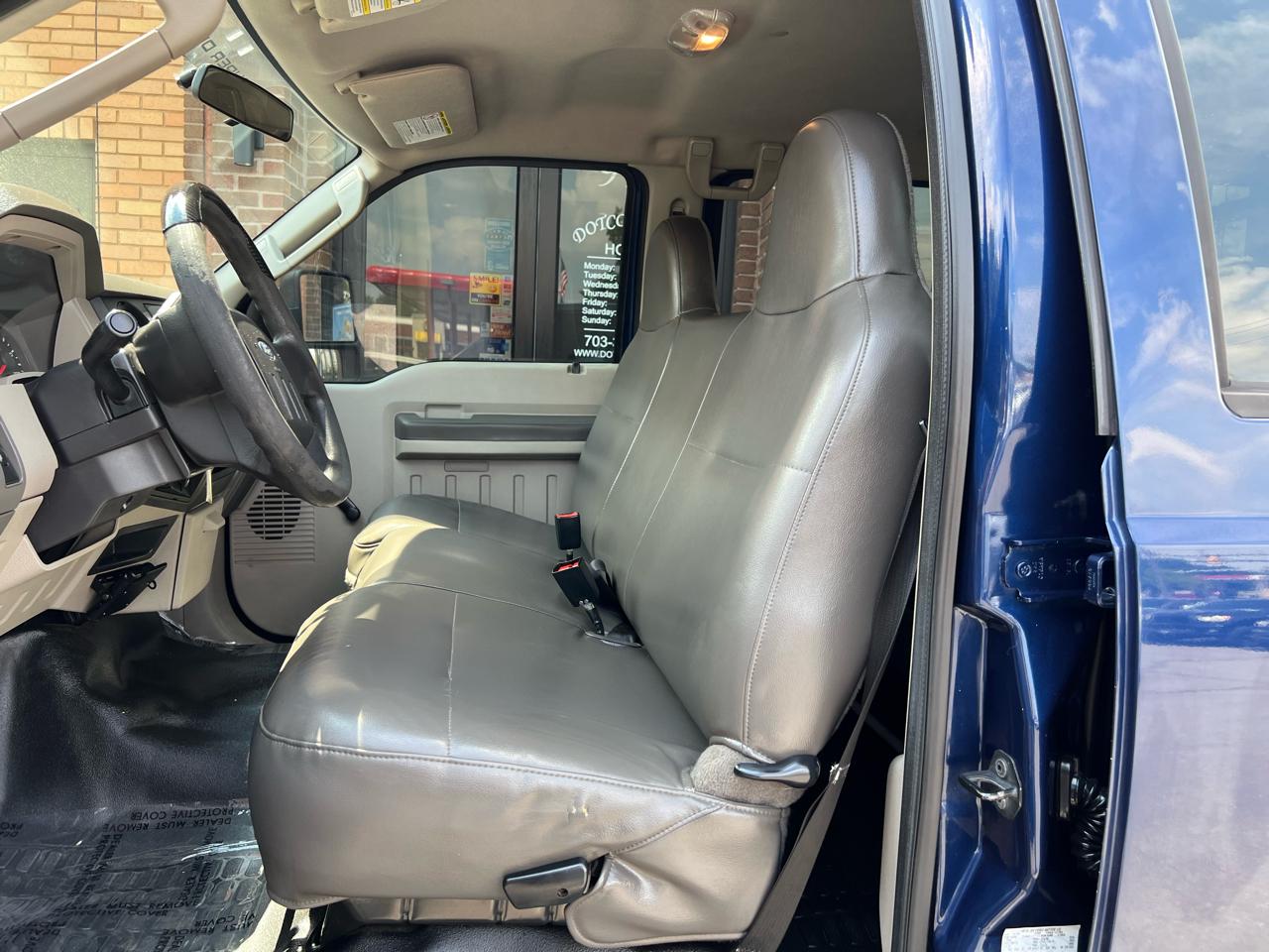 Ford F-250 SD Lariat Crew Cab 2WD 2010