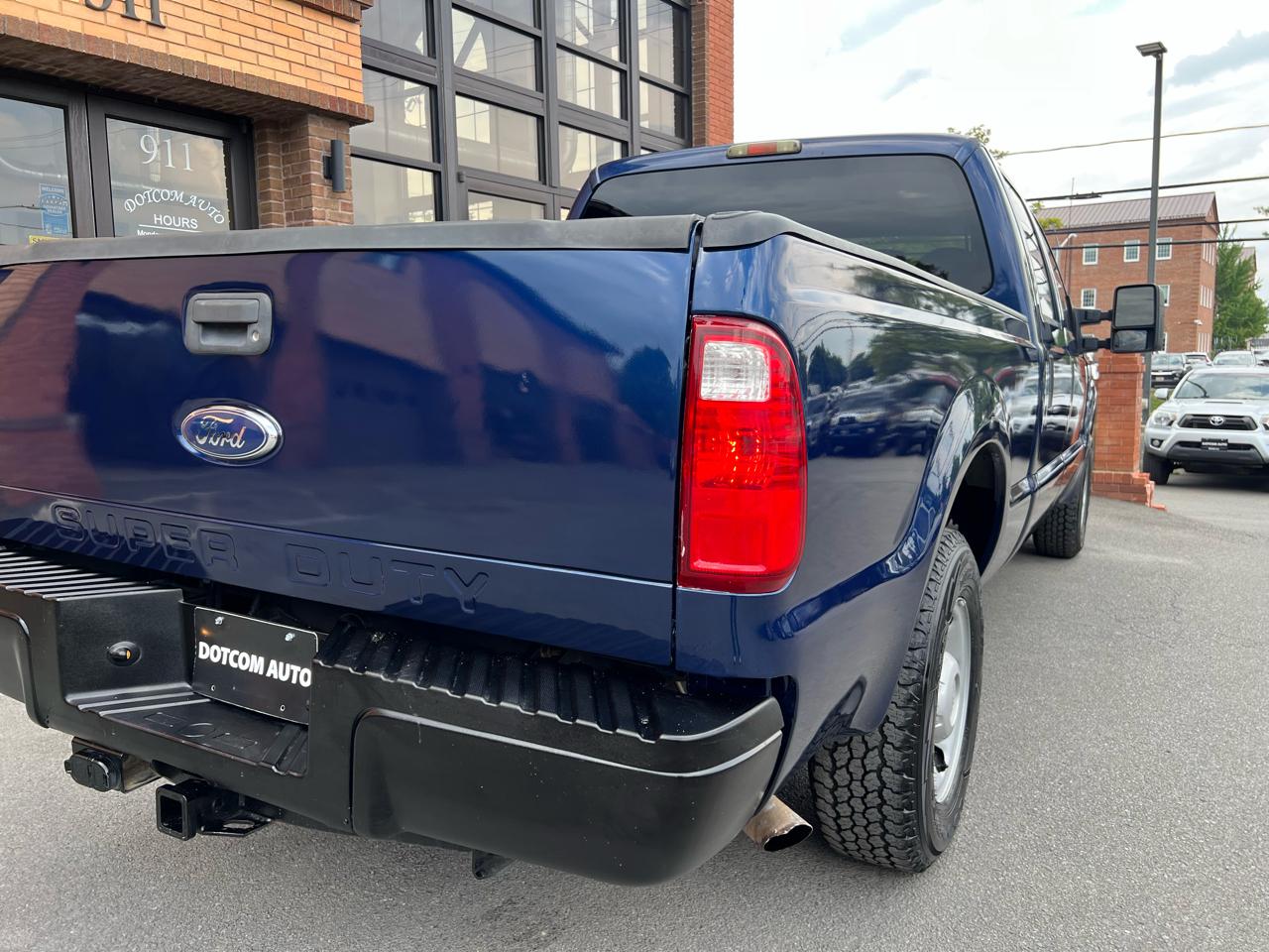 Ford F-250 SD Lariat Crew Cab 2WD 2010